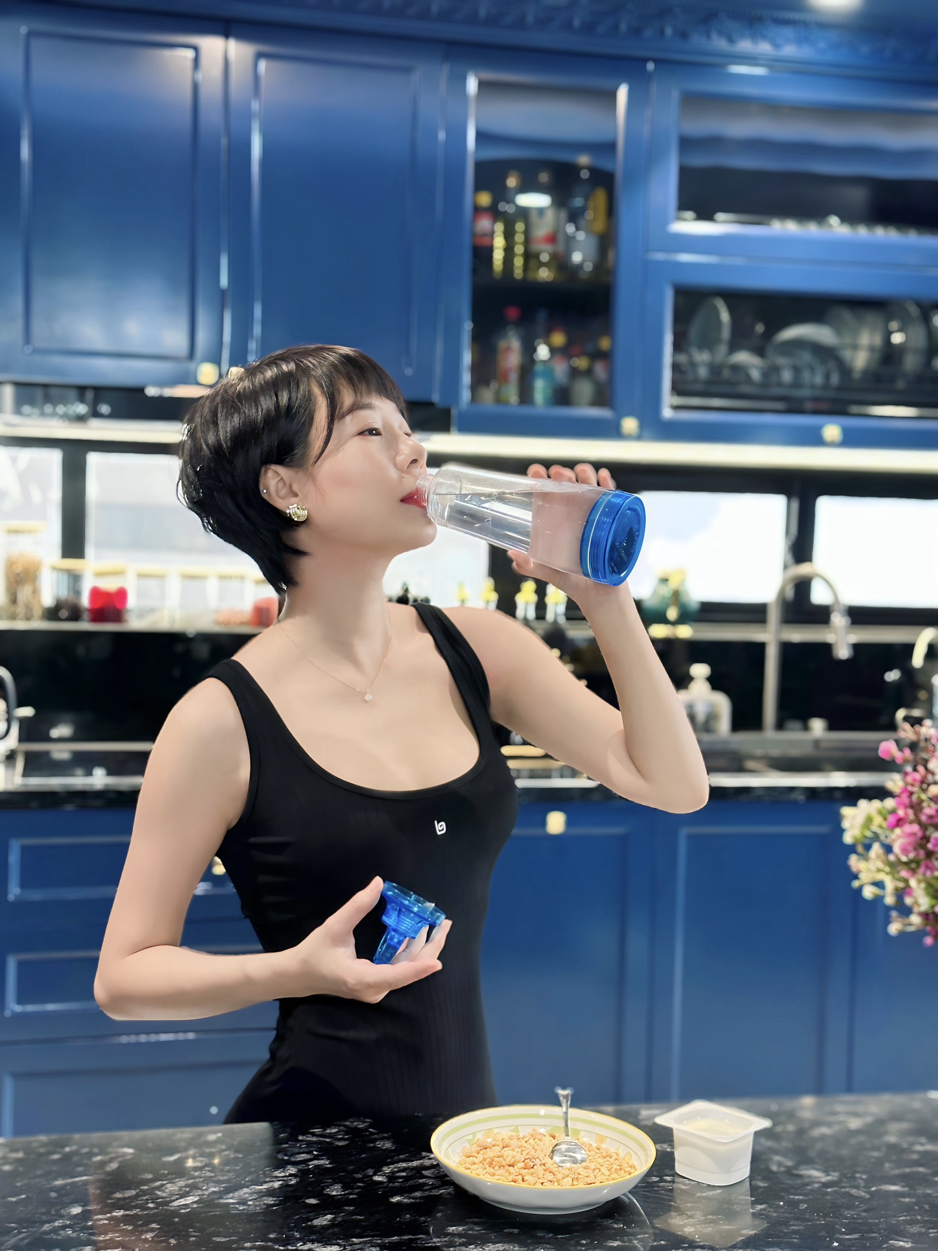 Diễn viên Hoàng Kim Ngọc tin dùng sản phẩm bình nước tạo kiềm Alkaliser